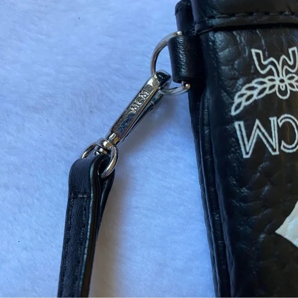 MCM Visetos Signature Logo Small Clutch Pouch Wristlet Purse Black & White - Picture 7 of 15